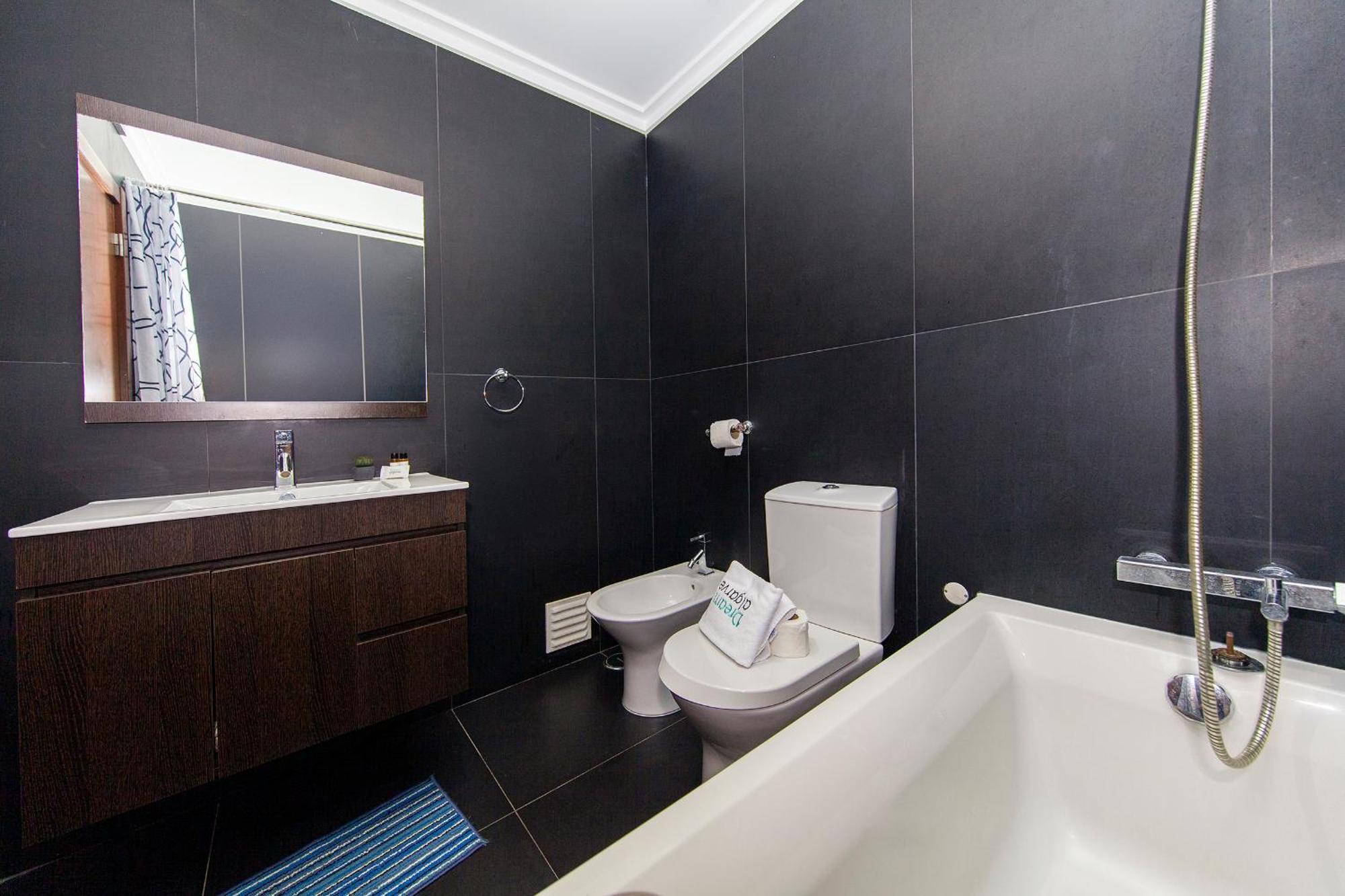 B04 - Luxury 2 Bed W Terrace Pool Apartment Lagos Luaran gambar
