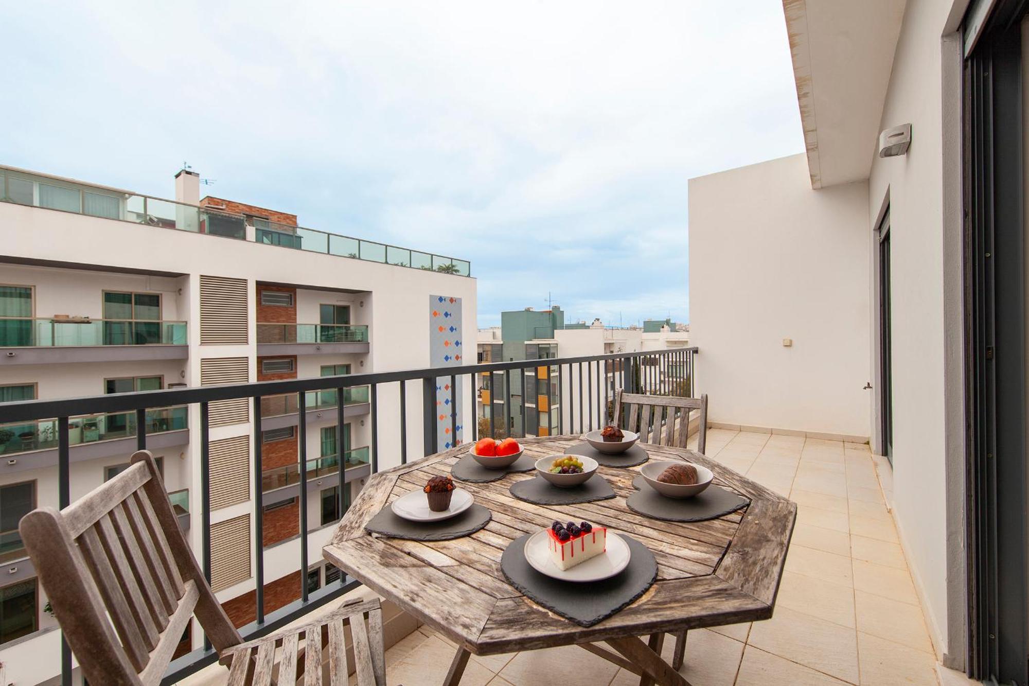 B04 - Luxury 2 Bed W Terrace Pool Apartment Lagos Luaran gambar